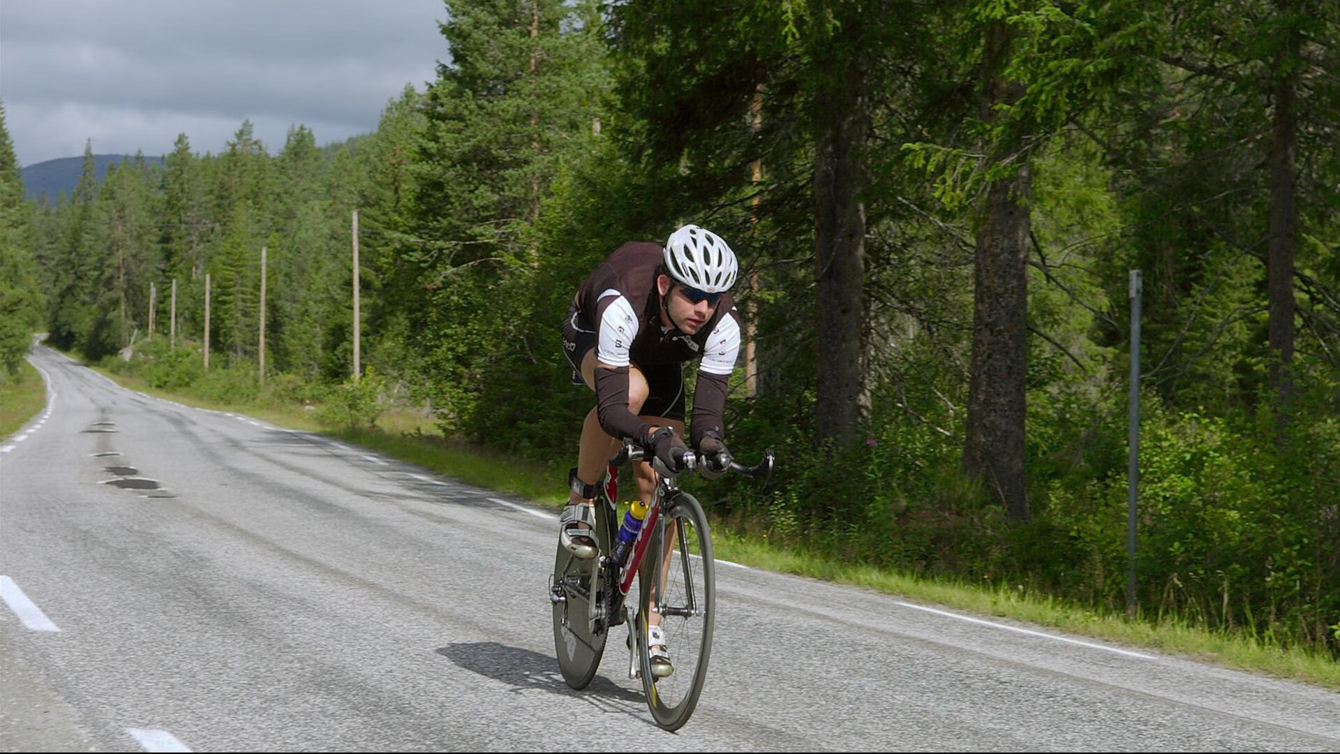 中国篮球运动员在国际训练营中的成长路径研究，中国篮球训练现状